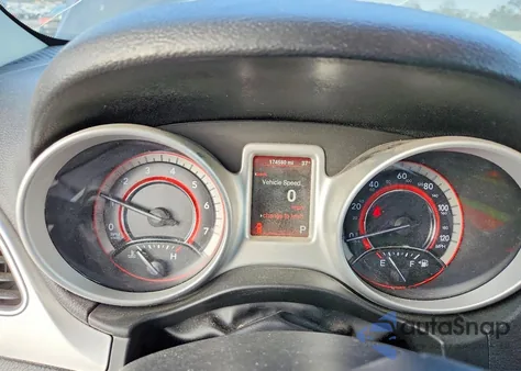 2014 Dodge Journey Sxt z USA, uszkodzony, nr VIN 3C4PDCBG4ET146717